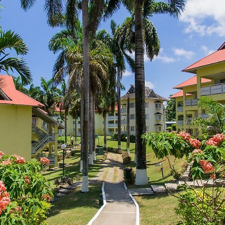 Hotel Hillview At Mystic Ridge Ocho Rios Esterno foto
